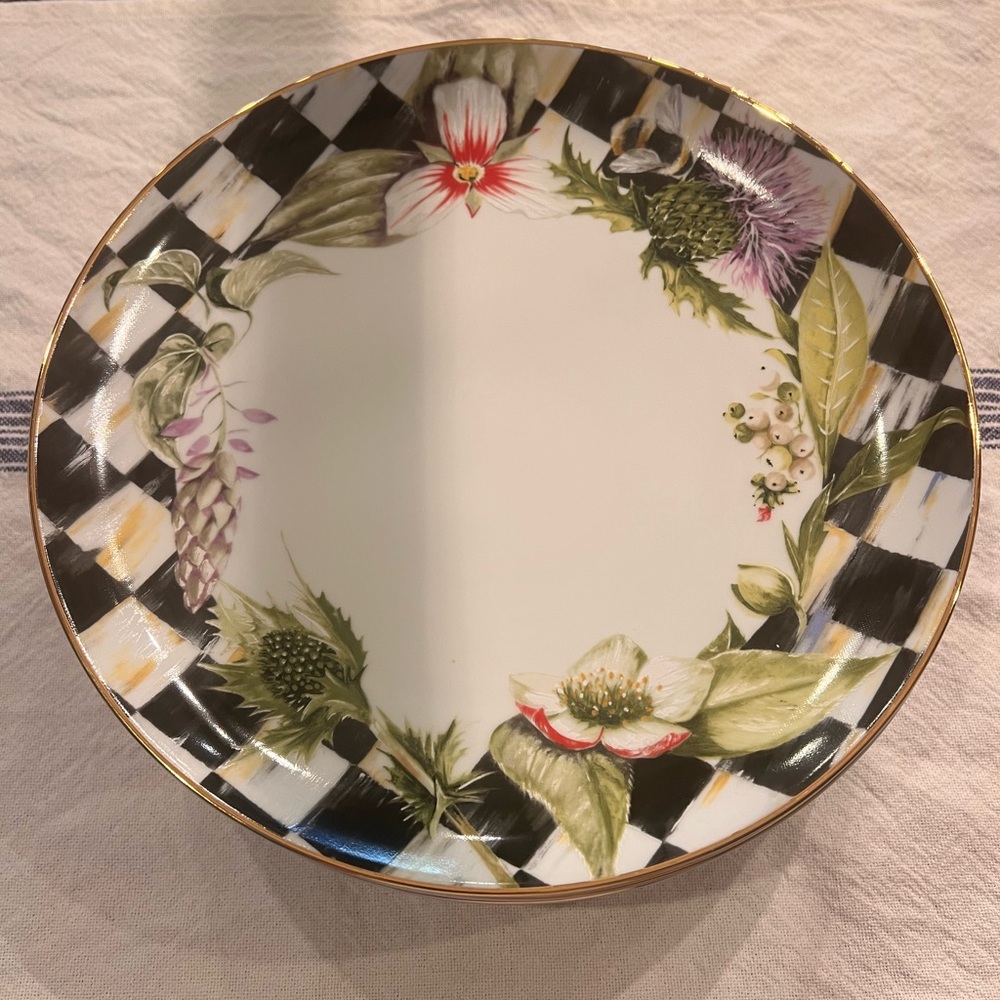 MacKenzie-Childs Garland Thistle & Bee Dinner Plates
